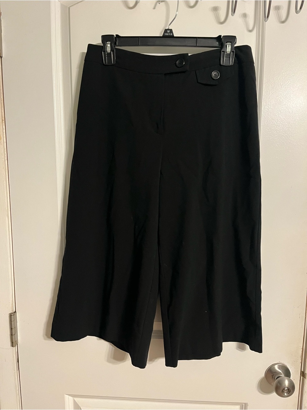 Covington Black Wide-Leg Capri Pants